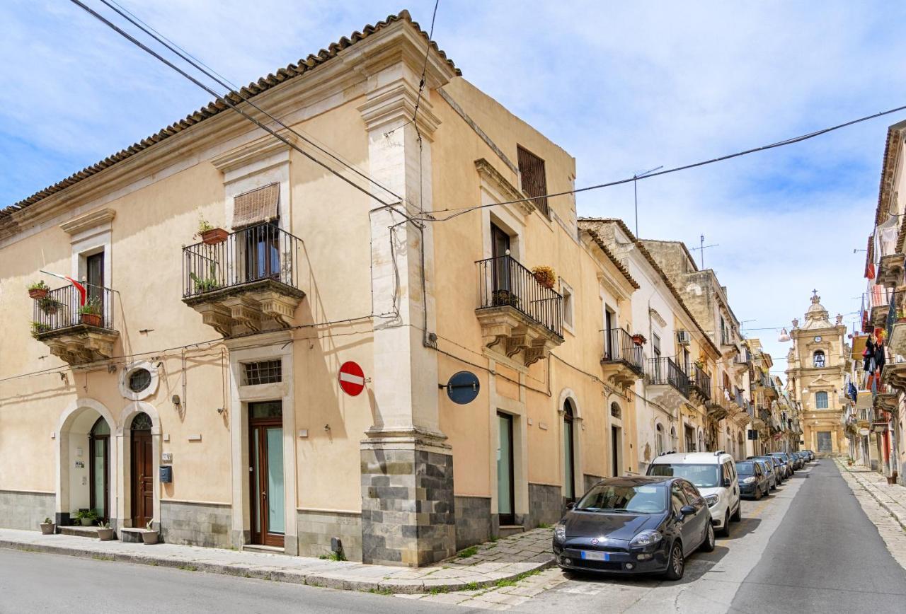 Mario Leggio 83, Gocce Di Sicilia Villa Ragusa Buitenkant foto